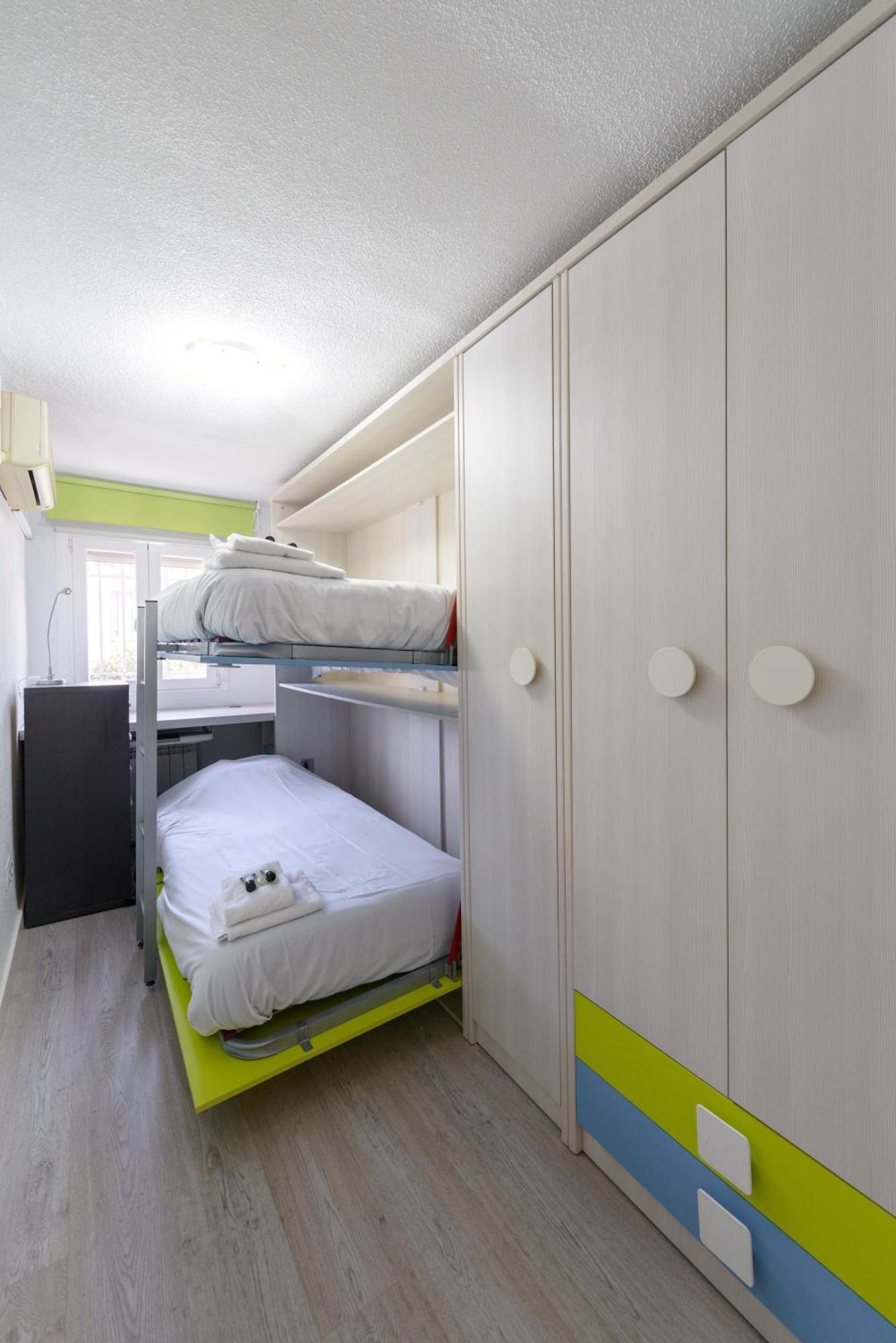 Sabadell Calle, Casa Familiar De 3 Dormitorios Con Terraza Junto Metro Fuencarral Madrid Esterno foto
